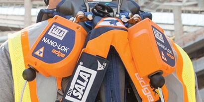 3M self retracting lifeline
