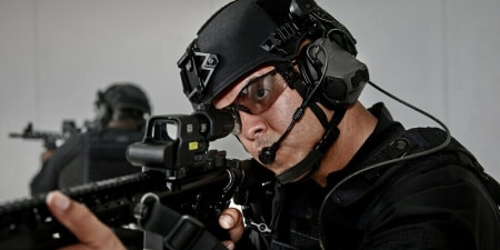 Law Enforcement Officer wearing 3M PPE
