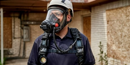 Fire Fighter using 3M SCBA Products
